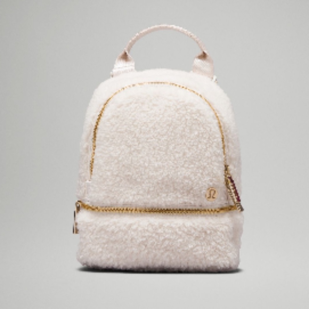 City Adventurer Backpack Micro 3L *Fleece White Opal/Gold Size ONE SIZE
